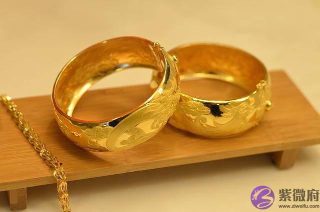 生辰生辰看婚姻，比劫多旺还在婚宫，注定找个离婚男结婚更好