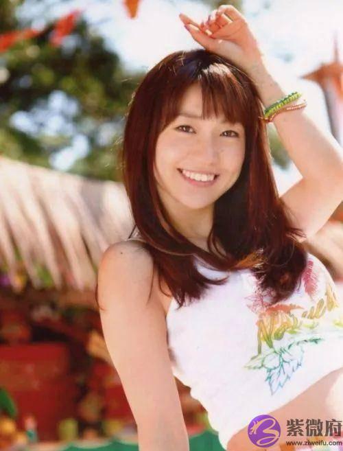 1988年国外出生的十大美女！各个雪肤娇美时尚迷人