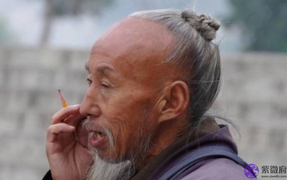 测算先生不认识你，却晓得你家中有几口人，这是为何？