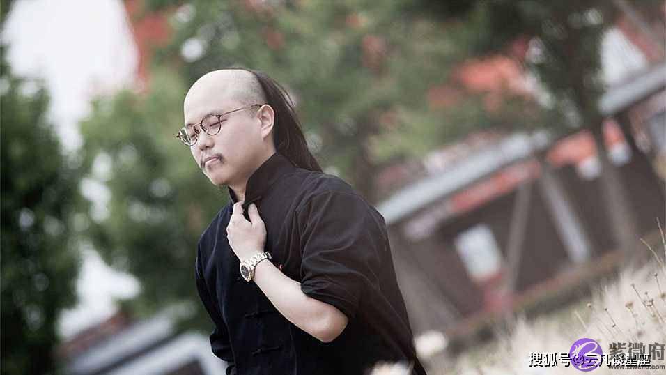 测算先生从未见过你,怎麽知道你家几口人?说出来你别不信!