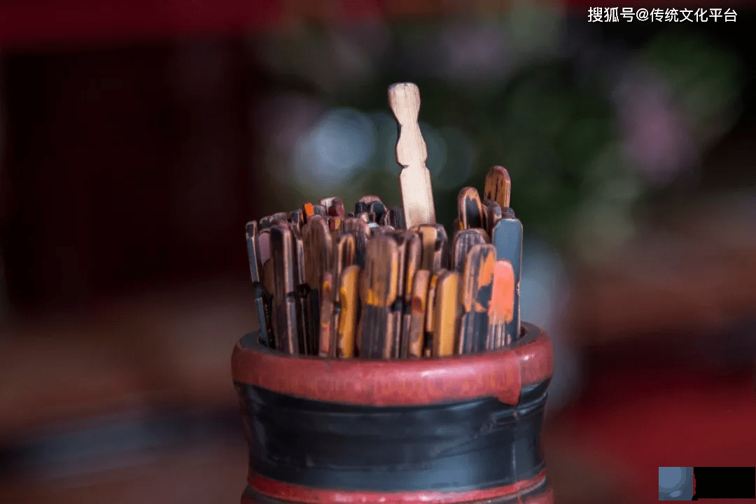 易洪永｜为什麽不算空卦？测算不给钱好不好？