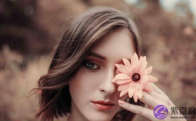怎麽看待现在结婚时女方买房不买车的现象？