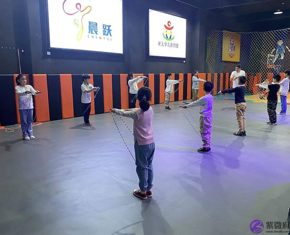 是什麽事情让岳阳500多位家长疯抢？你还在观望吗？