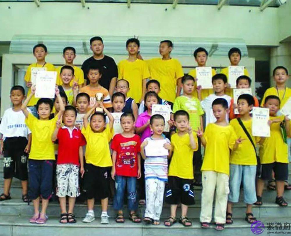 是什麽事情让岳阳500多位家长疯抢？你还在观望吗？