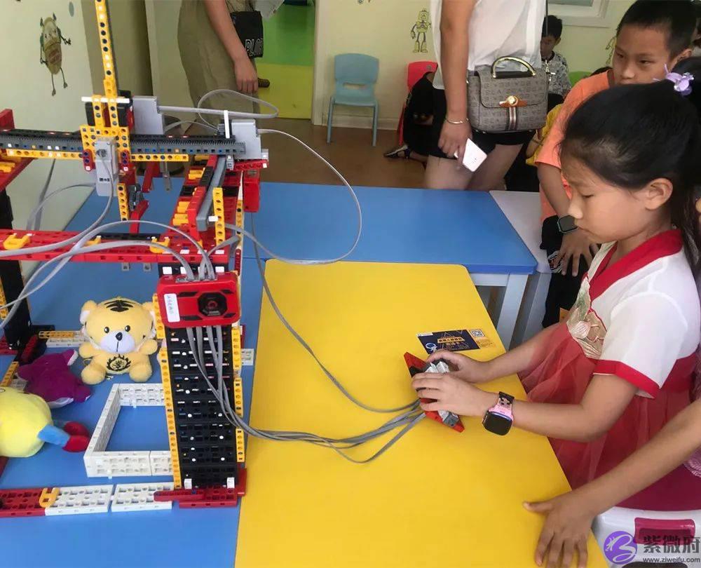 是什麽事情让岳阳500多位家长疯抢？你还在观望吗？