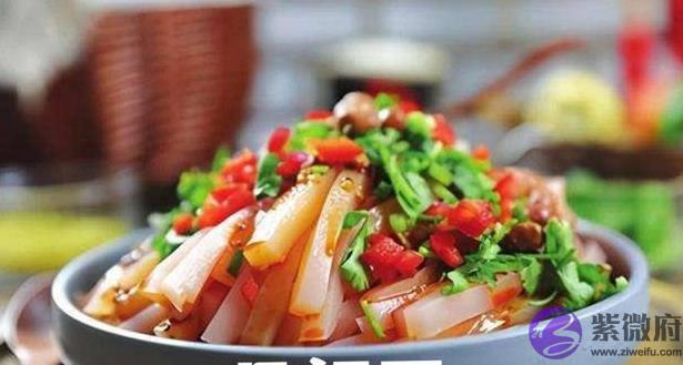 二月初五溜光，老传统吃凉粉烙油饼寓意：平平安安，顺顺溜溜