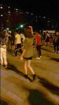 “都说这张图有亮点，我怎麽看不出来呢？”你们看得出来吗？哈哈哈