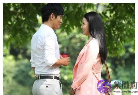 伤官见官的人,性格都会有些任性固执冲动,婚姻也不好,没有例外