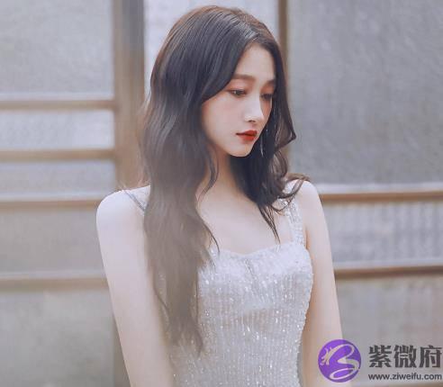 关晓彤吴磊一起上网课?后台信息意外曝光电话号码,网友:羡慕!