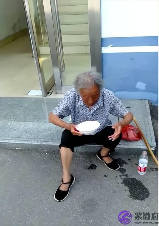 感动！8旬老太太迷路，邓州交警黄理林和张坦费尽周折找到家人
