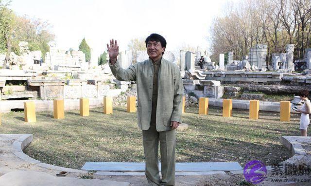 解析成龙生辰，大哥已不做大哥好多年！