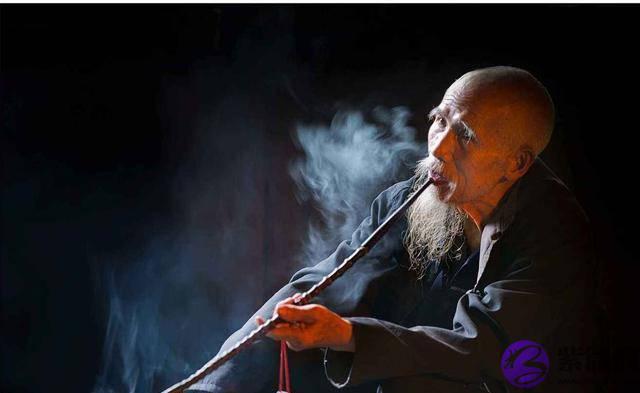 “男怕生辰眉,女怕弯鼻配”是什麽意思?老祖宗留下来的识人术