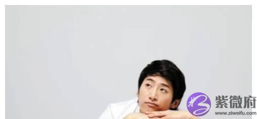 三个管星为忌，又遇伤管的生辰