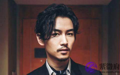 汪涵从小鲜肉变智慧男神，张震成魅力大叔，生辰胡有多大魅力？