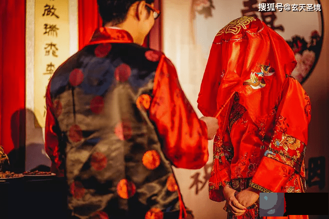 生辰看婚姻：你命中的配偶何时出现？婚姻是否和谐！