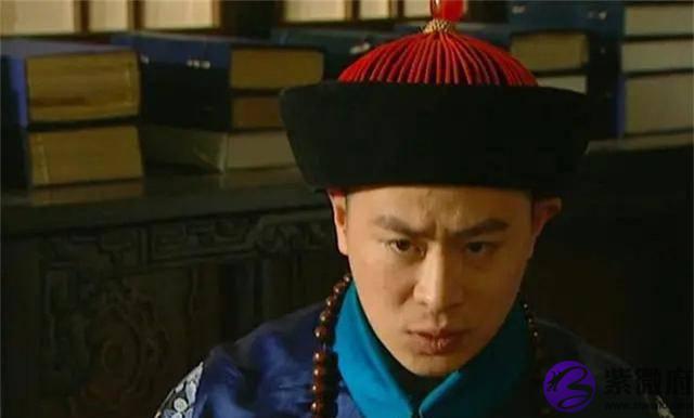 康熙拿出弘历的生辰生辰，相士看后：为女必为娼，为男必为皇