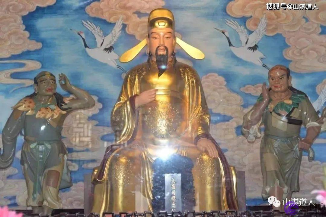 让人才华横溢、逢凶化吉的文昌星，你的命里有吗？