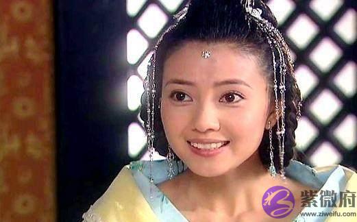 一字肩服饰是现代装专属？这些女星穿上古装一字肩更有魅力！