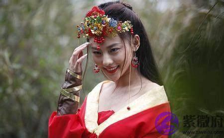 一字肩服饰是现代装专属？这些女星穿上古装一字肩更有魅力！