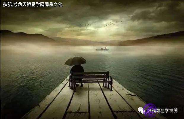 晚景凄凉的生辰特征：生辰食伤星被严重冲克