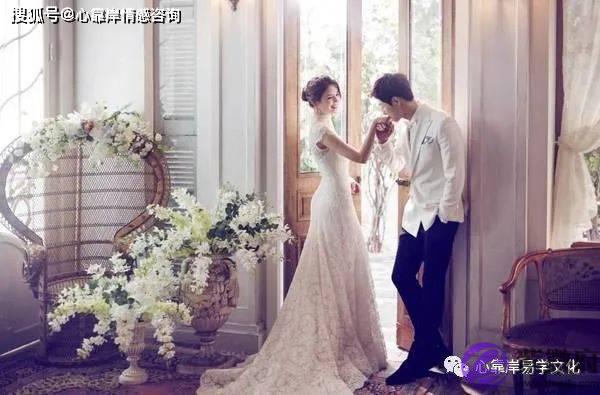能嫁贵夫的女人日柱：生辰中比肩、劫财旺