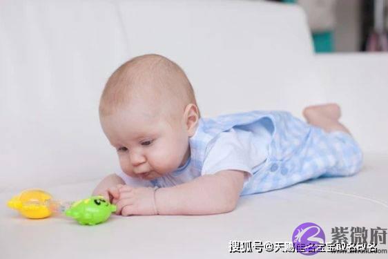 壬寅年出生的男宝宝叫什麽名字好，参考生辰五行起高分名字