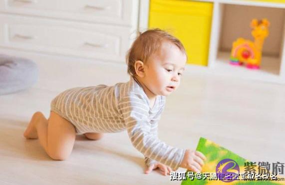 壬寅年出生的男宝宝叫什麽名字好，参考生辰五行起高分名字