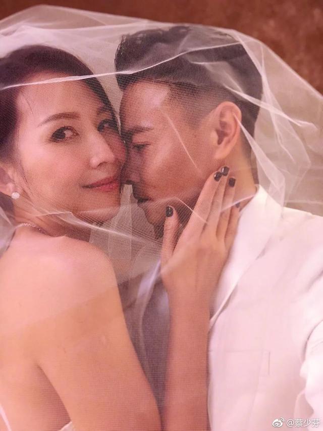 蔡少芬张晋八字合婚 蔡少芬张晋八字合婚