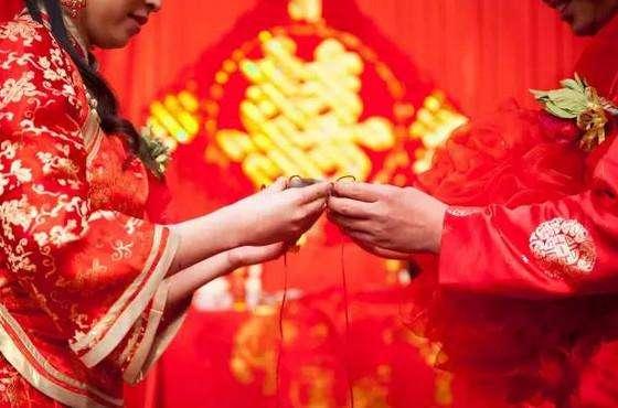 合婚八字还是属相准