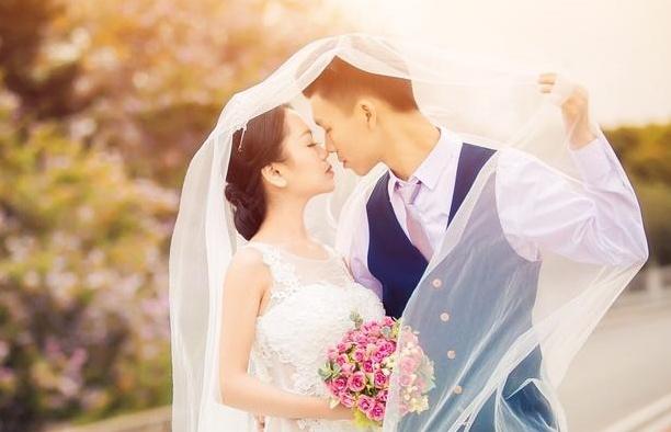 八字合婚中的晚婚特征 八字合婚中的晚婚特征