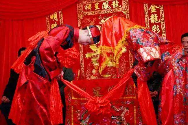 夫妇八字合婚 免费测两人八字合婚